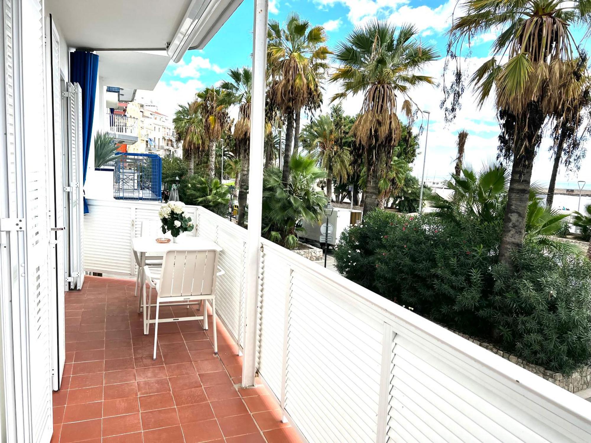 Sitges Seafront Ribera Apartment ภายนอก รูปภาพ